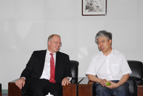 諾維信新任總裁柯銘先生拜訪市外企協會會長王樹培先生