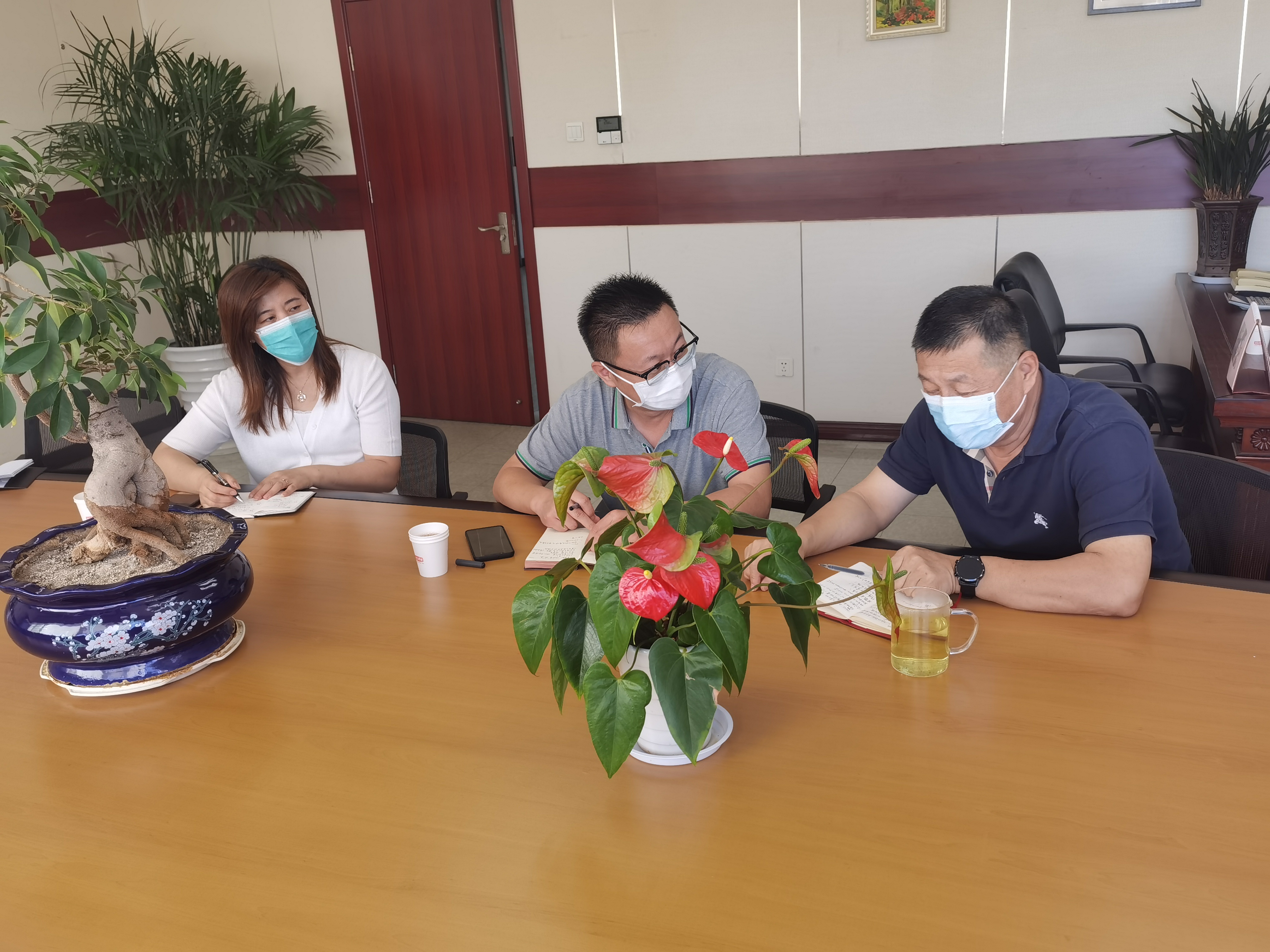 市外協(xié)會(huì)慰問走訪企業(yè)(圖2)